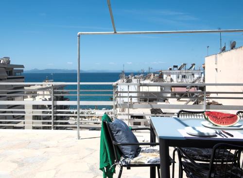 Palaio Faliro Apartment | Wonder Apartment over the Sea