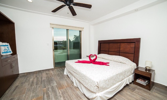 Gonzalo Guerrero Apartment | WONDERFUL 3 FLOOR PENTHOUSE IN A PERFECT LOCATION!! Four minutes from the beach!