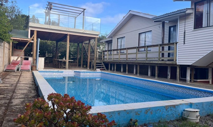 Algarrobo House | Wonderful 4-bedroom house with private pool, bbq and WiFi in Algarrobo