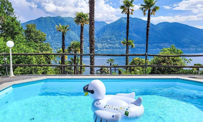 Brione sopra Minusio Villa | Wonderful private villa with WIFI, private pool, TV, patio, pets allowed and panoramic view