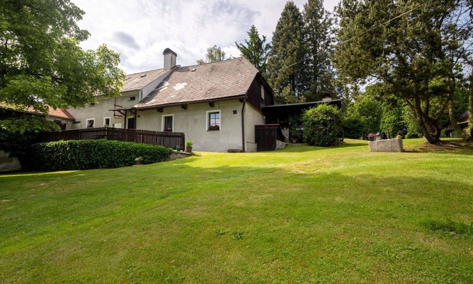 Bela nad Radbuzou Villa | Wonderful private villa for 6 guests with TV, patio and pets allowed