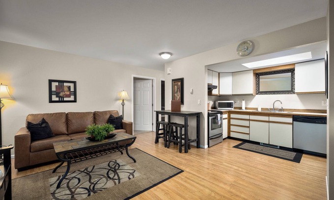 Whitefish Condo | Wonderful downtown condo! 2 blocks to all shops and restaurants