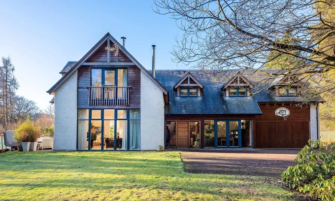 Blairgowrie Villa | Wonderful Luxury Lodge in the Heart of Beautiful Perthshire