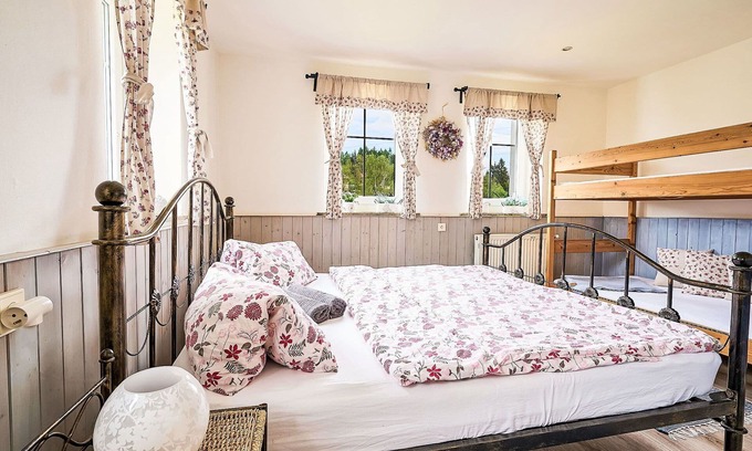 Smrzovka House | Wonderful private villa for 8 people with WIFI, TV, terrace, pets allowed and parking