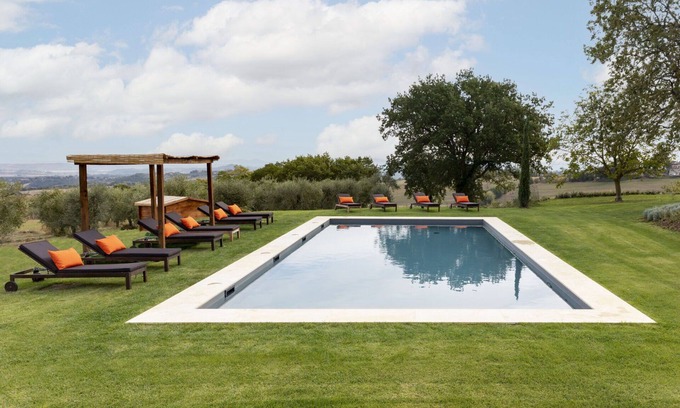 Sarteano Villa | Wonderful private villa with WIFI, hot tub, private pool, A/C, TV and patio, close to Montepulci.