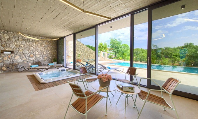 Nenadici House | Wonderful private villa for 6 guests with hot tub, private pool, A/C, WIFI, TV, terrace and park.