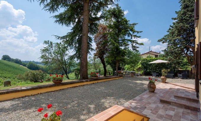 Castel Rocchero House | Wonderful private villa for 6 guests with WIFI, TV and patio