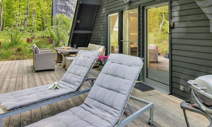 Bad Arolsen House | Wonderful private villa for 6 guests with WIFI, TV, terrace and parking