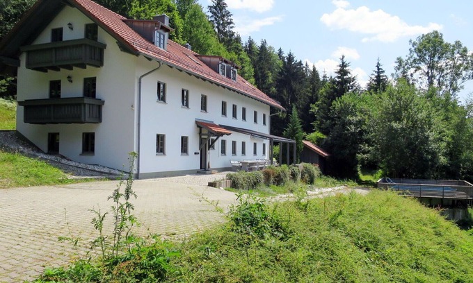 Viechtach House | Wonderful private villa with private pool, WIFI, TV, patio, pets allowed, panoramic view and par...