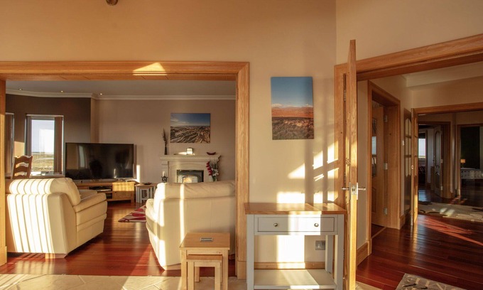 Aisgernis House | Wonderful private villa for 17 guests with hot tub, WIFI, TV, patio, panoramic view and parking