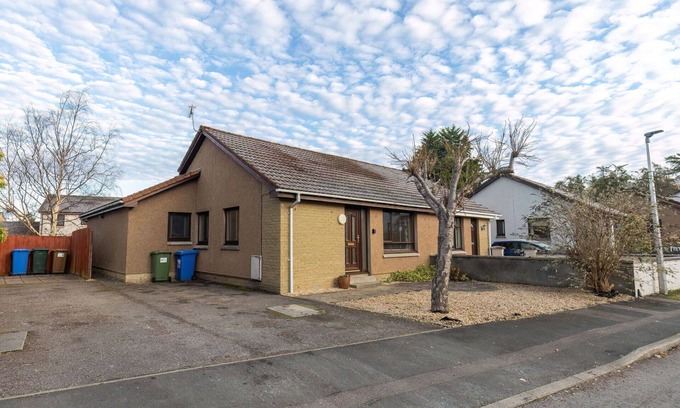 South Galson House | Wonderful private villa for 8 guests with WIFI and TV