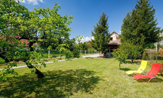 Balatonmariafurdo House | Wonderful private villa for 9 people with WIFI, A/C, TV, terrace, pets allowed and parking