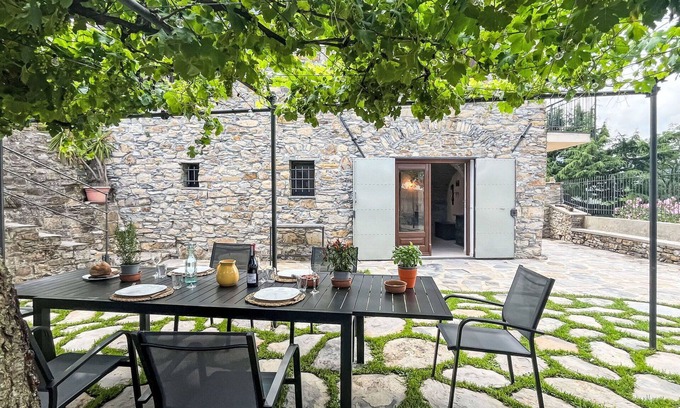 Lucinasco House | Wonderful private villa for 7 people with WIFI and patio