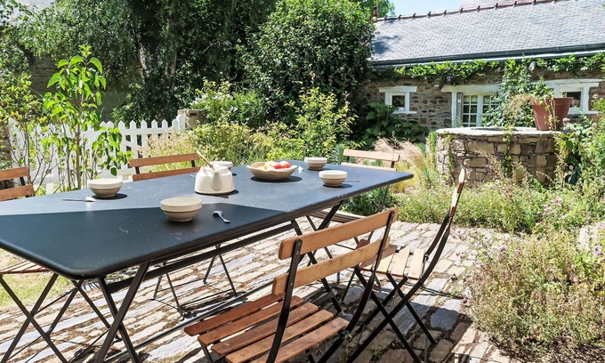 Tremeven Villa | Wonderful private villa for 6 guests with WIFI