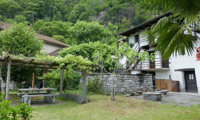 Lodrino House | Wonderful private villa for 4 guests with WIFI, TV, patio and panoramic view