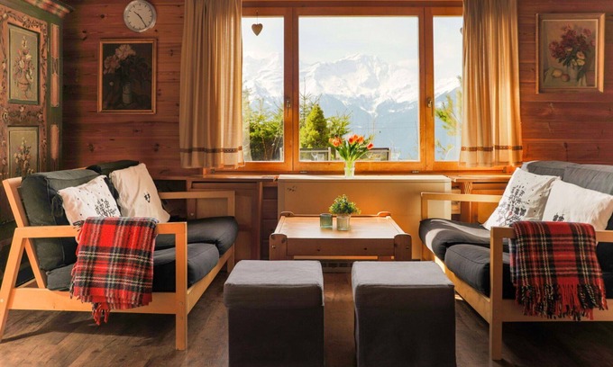 Verbier House | Wonderful private villa for 6 guests with WIFI, TV and terrace