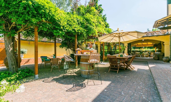 Lari Villa | Wonderful private villa for 8 guests with A/C, WIFI and TV
