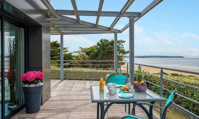 Finistere House | Wonderful private villa for 6 people with WIFI, TV and terrace