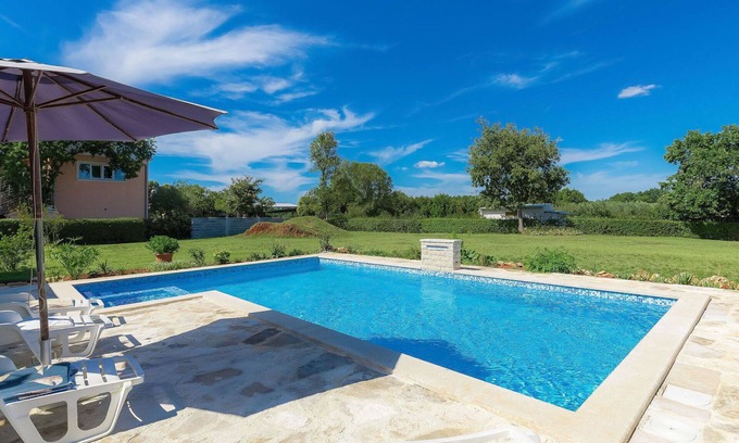 Muntic House | Wonderful private villa for 9 guests with A/C, WIFI, private pool, TV, patio and pets allowed