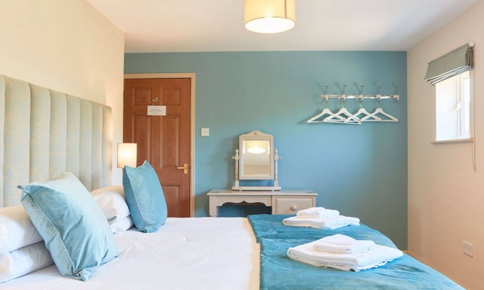 Dalbury Lees House | Wonderful villa for 14 people with WIFI, TV and parking