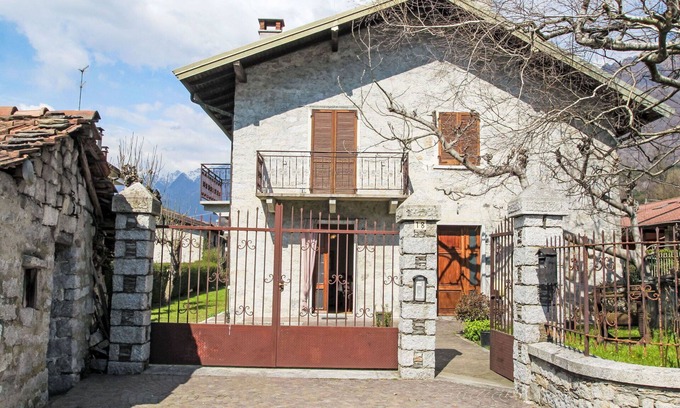 Mergozzo House | Wonderful villa for 3 guests with TV