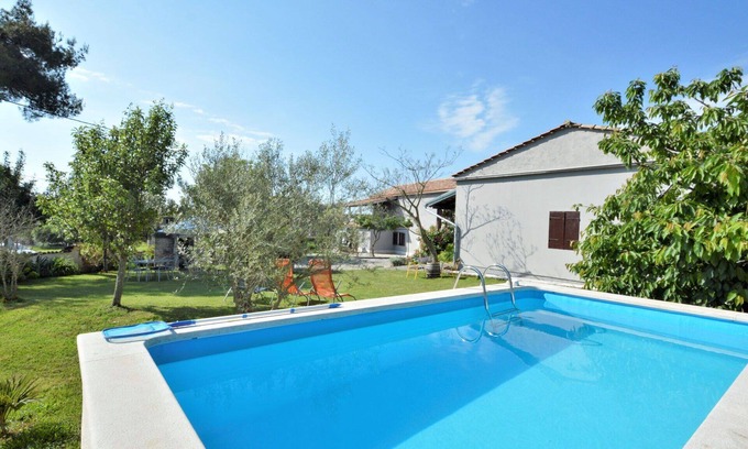 Manjadvorci House | Wonderful villa for 4 guests with private pool, WIFI, A/C, TV, terrace, pets allowed and parking
