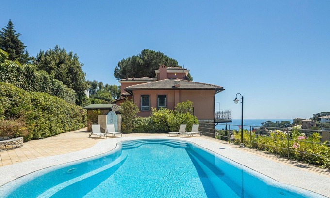 Rapallo Villa | Wonderful villa for 8 guests with A/C, private pool, WIFI, TV, patio and parking