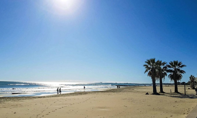 Benicassim House | Wonderful villa for 7 guests with WIFI, A/C, TV and patio