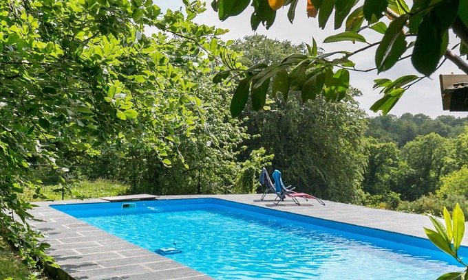 Guimaec Villa | Wonderful villa for 3 guests with WIFI, pool, TV, patio, panoramic view and parking