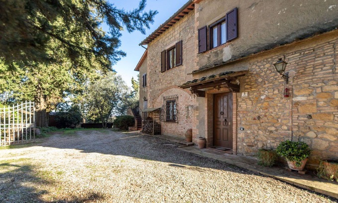 Poggibonsi Villa | Wonderful villa for 6 people with A/C, WIFI, TV, pets allowed and panoramic view