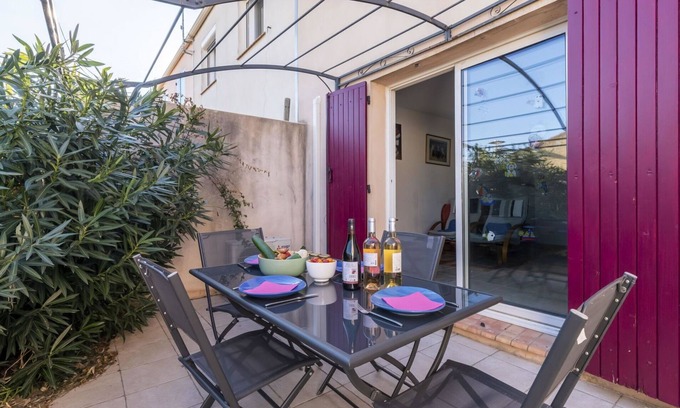 Aigues-Mortes House | Wonderful villa for 4 guests with WIFI, A/C, TV, terrace and parking