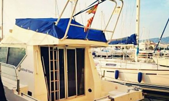Diagonal Mar i el Front Maritim del Poblenou Boat Rental | WONDERFUL YACHT APARTMENT IN BARCELONA - YOUR COSY PLACE TO STAY