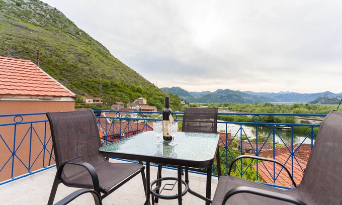 Karuc House | Wonderfull view house on Skadar Lake