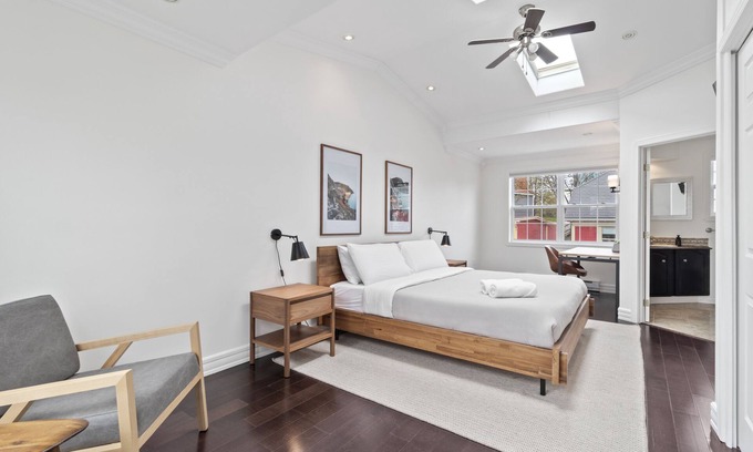 Downtown St. John's House | Wood House | King Bd | 2 Queens | Fire Pit