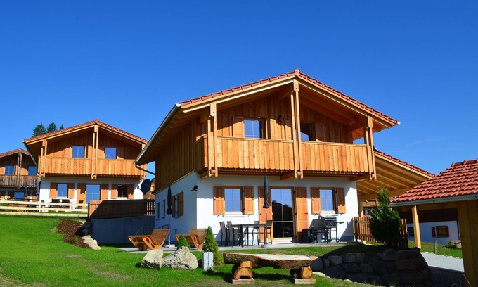Lechbruck House | Wooden chalet with sauna in an idyllic location on the edge of the forest with a fantastic view