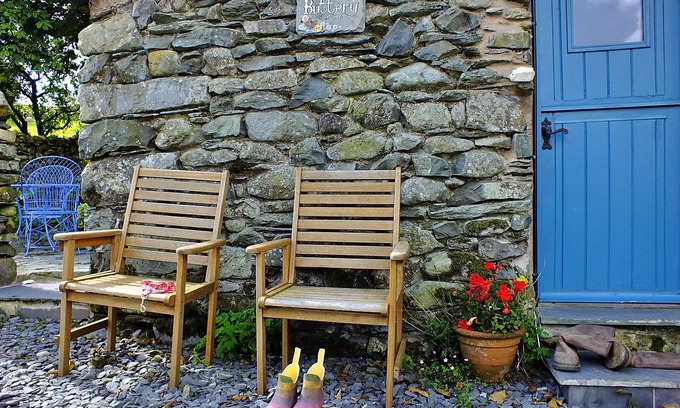Holmrook Cottage | Woodend - The Buttery