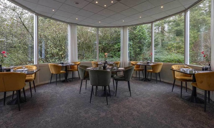Krachtighuizen Hotel | Woodland Room Escape – Tranquility in the Heart of Nature 4 Units
