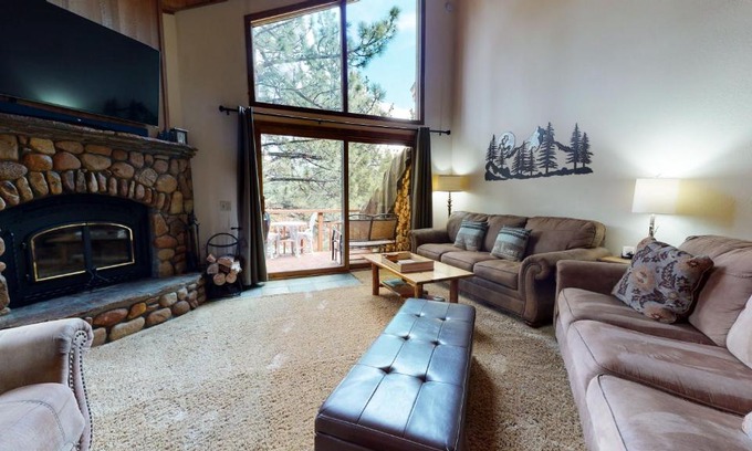 Mammoth Lakes Apartment | Woodlands #25 condo