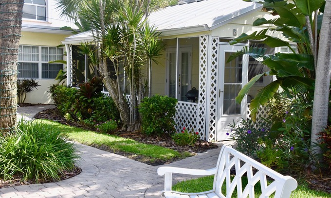 Pompano Beach House | Work-Play Remotely at the Beach. Free wi-fi, Great Location!