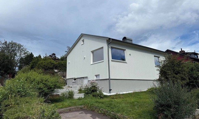 Hisings Backa House | Workers Home - 5 BR - 8 Beds - 2 Bath - All Inc