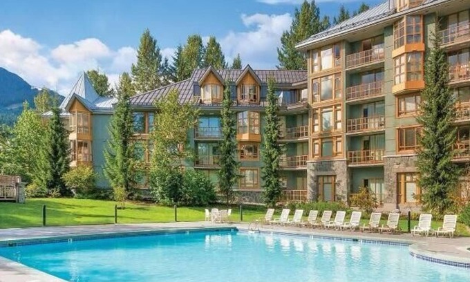 Whistler Cay Heights Cabin | WorldMark Cascade Lodge - 1 week Christmas Getaway, Whistler Resort.