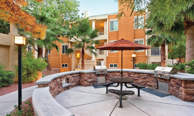 Las Vegas Resort | Worldmark Las Vegas Tropicana 1 bedroom suite