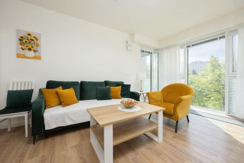 Mokotow Apartment | Woronicza by Solarento