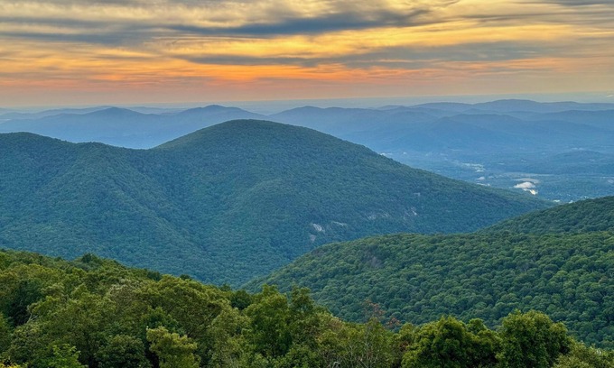 Nellysford Condo | Wow! What A View!