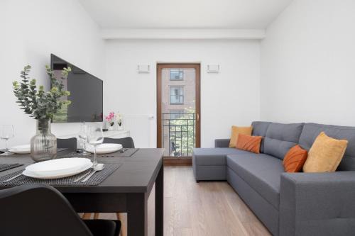 Praga Apartment | Wyjątkowy Apartament z 1 sypialnią Sierakowskiego by Noclegi Renters