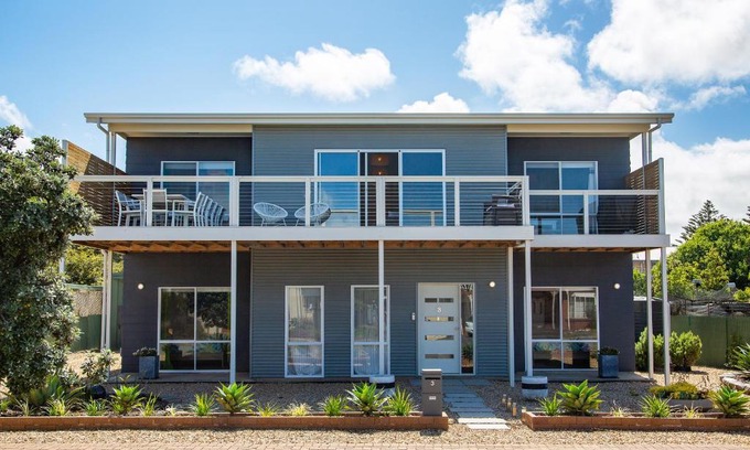 Aldinga Beach House | Xanadu - Aldinga Beach - C21 SouthCoast Holidays