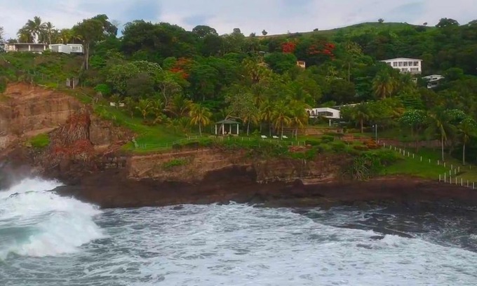 Tamanique House | XANADU, La Joya surf house