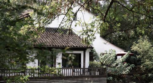 Xihu Hotel | Xishang Yunjian Holiday Hotel