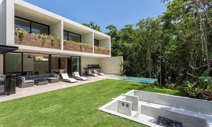 Xpu-Ha Villa | YaaX Villa 4 BEDR with beach club included. 3/4 mile from beach.