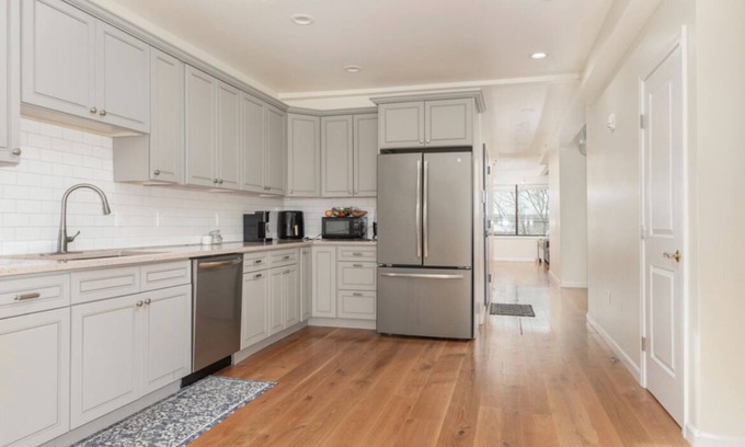 Dwight Apartment | Yale Uptown - New/secured bldg - 1 block to campus! Walk to Yale NH Hospitaln